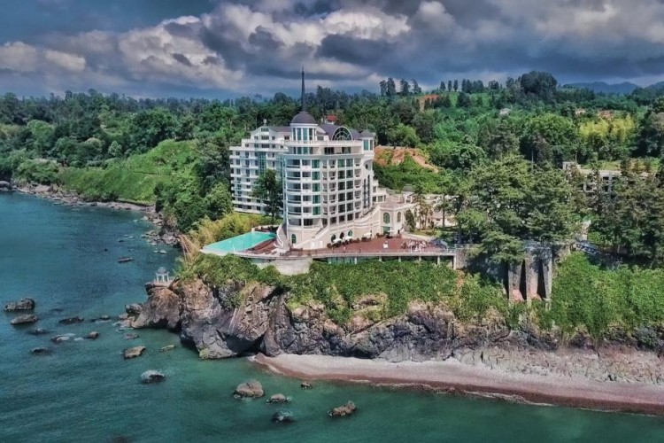 Tsikhisdziri & Chakvi