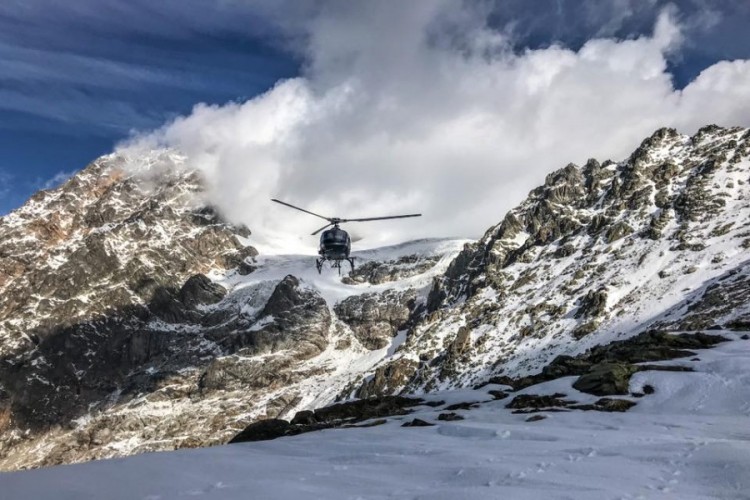 Helicopter round flight around Stepantsminda and Caucasus Mountains