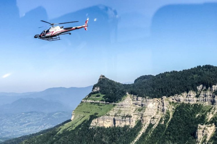 Helicopter round flight around Stepantsminda and Caucasus Mountains